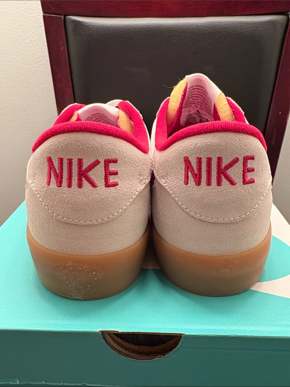 New Men’s Nike SB Heritage Vulc Canvas Skate Sneakers with Red Swoosh